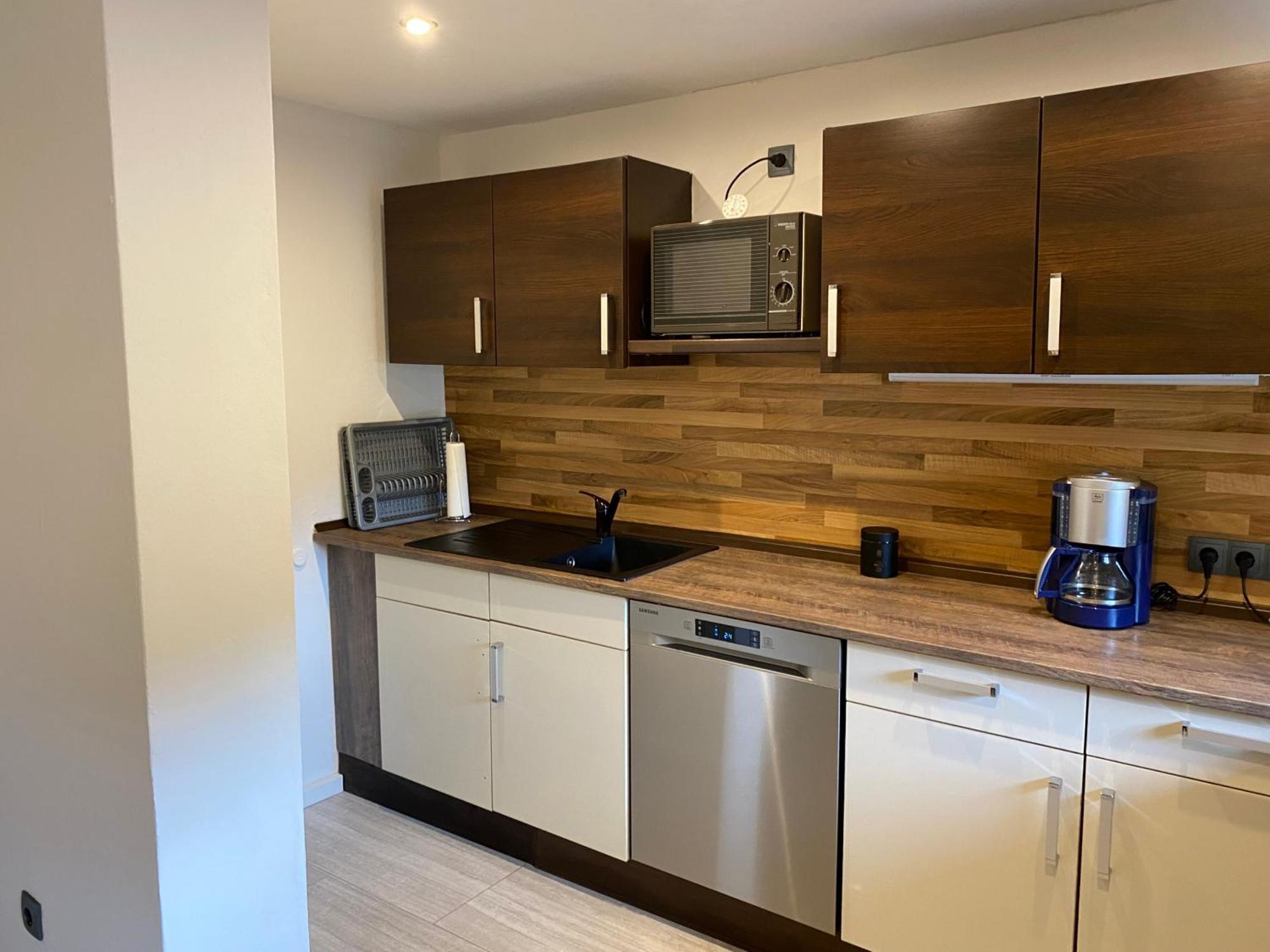 Zum Goldenen Tal Apartment Grafendhron Bagian luar foto
